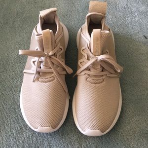 Gold/tan gold adidas sneakers new